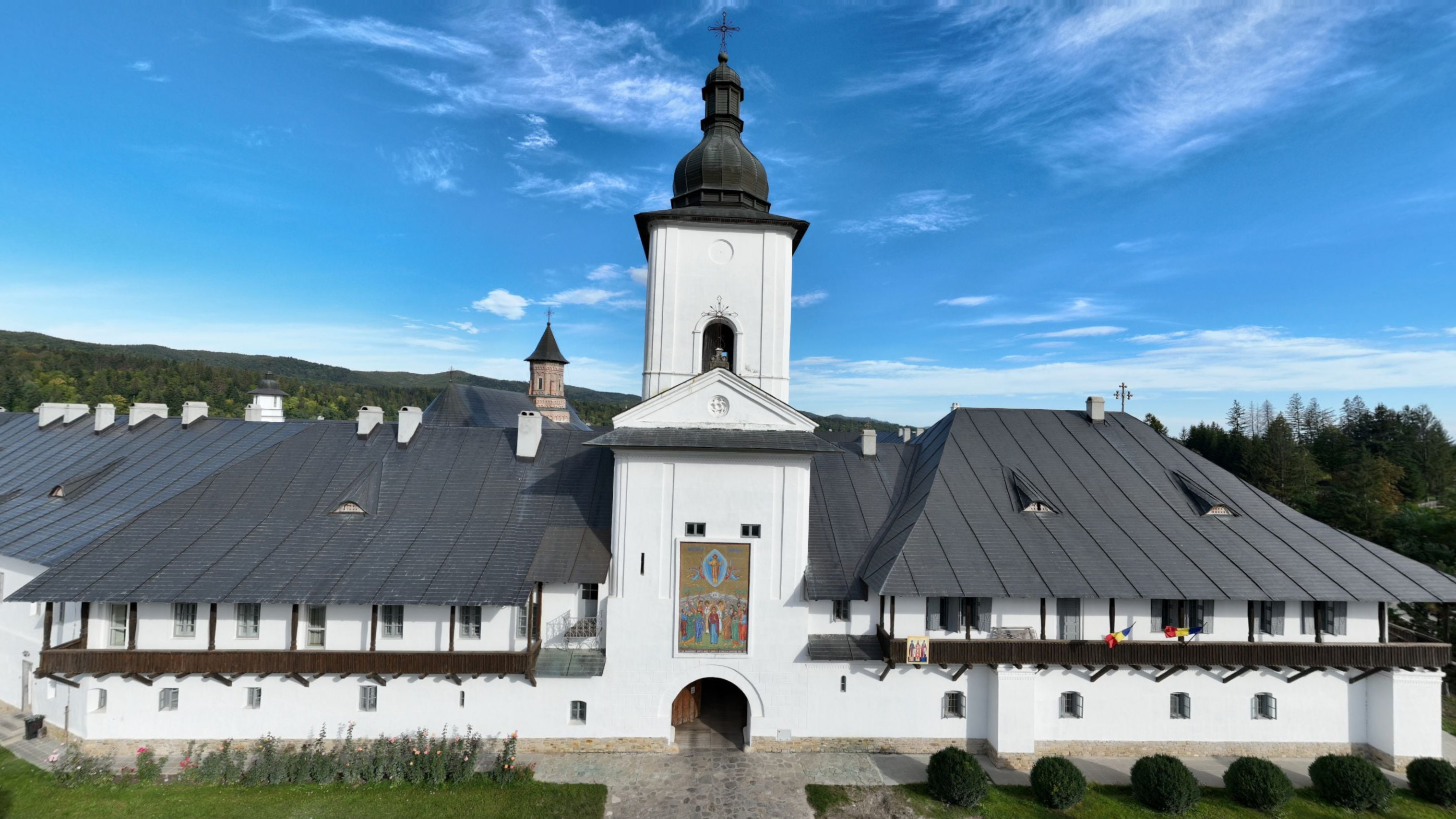 Manastirea-Neamt-10142023_233542