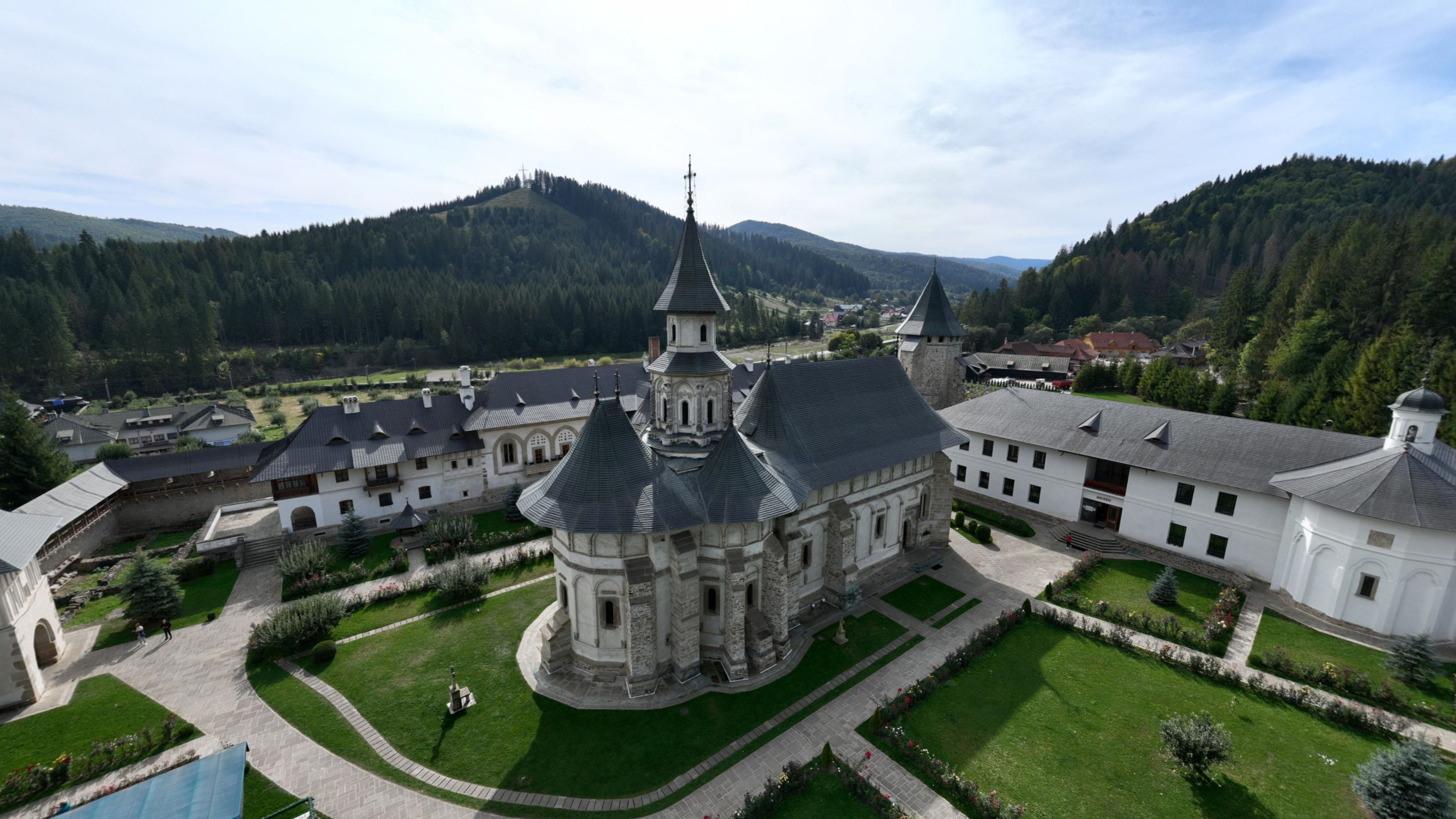 Manastirea-Putna-Biserica-Adormirea-Maicii-Domnului-10152023_134013
