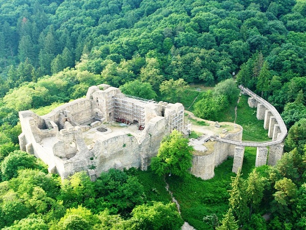 cetatea-neamtului